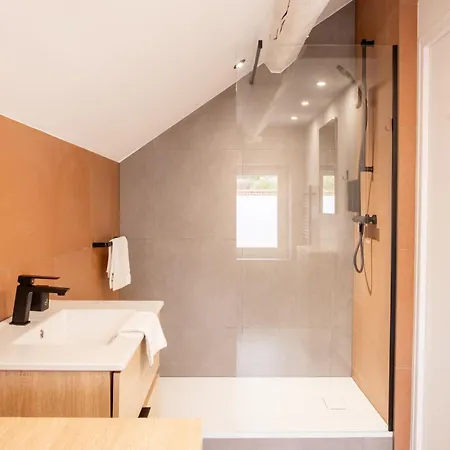 Le Masterbedroom - 4 Pers - Nouveau - דירה *